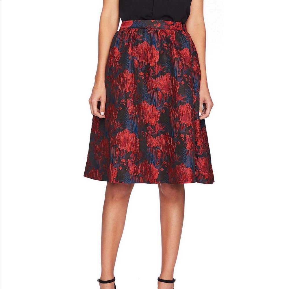 NWT CeCe Women’s Red Black Floral Jacquard Double Lined Skirt
